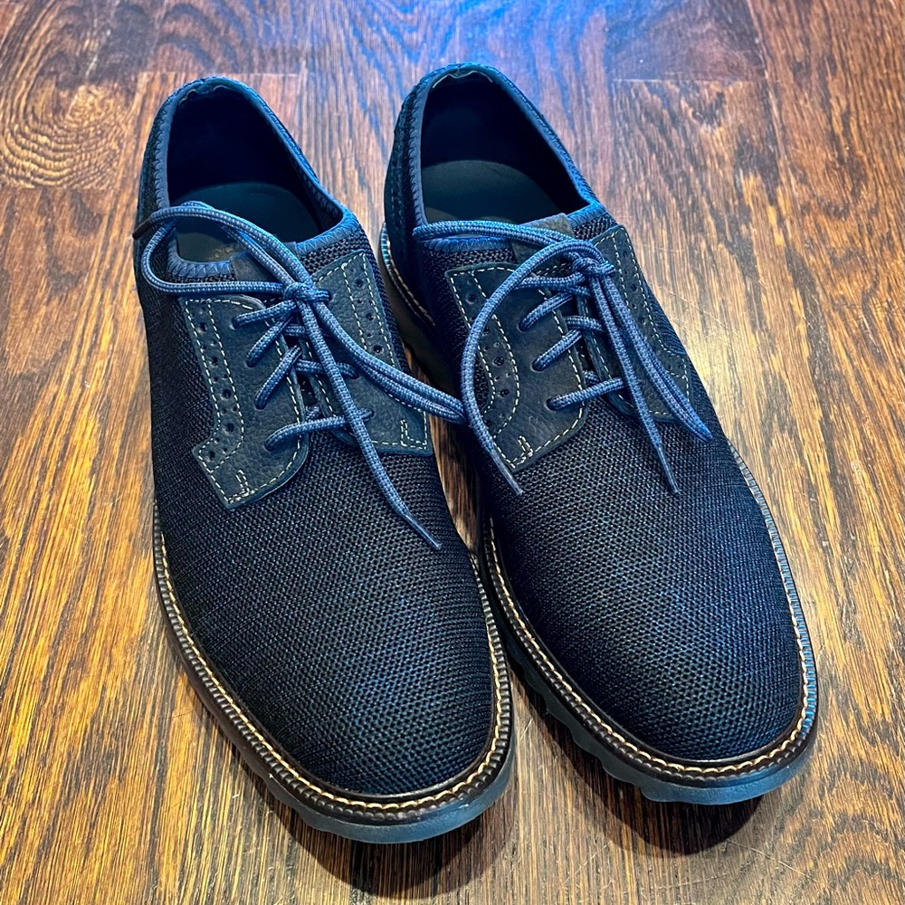 DOCKERS Men’s dress shoes. Navy Blue